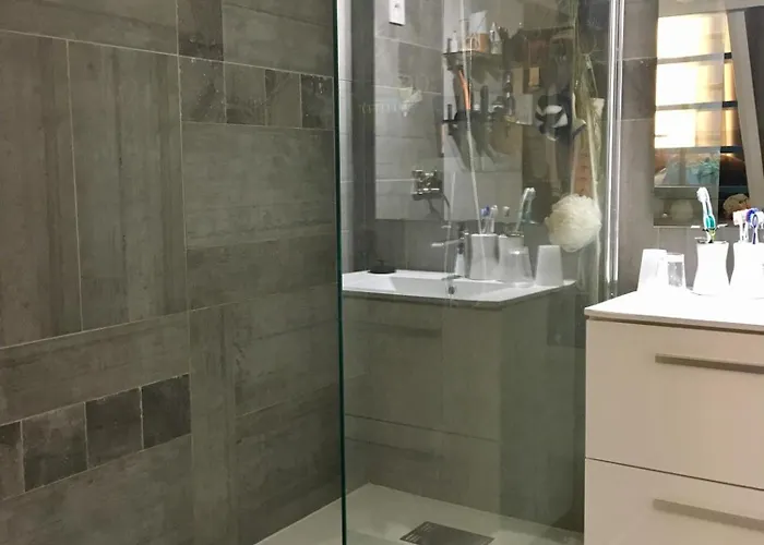 Canape-lit Men Only Ambiance Vintage Boheme Plantes Proche Centre ホームステイ ボルドー